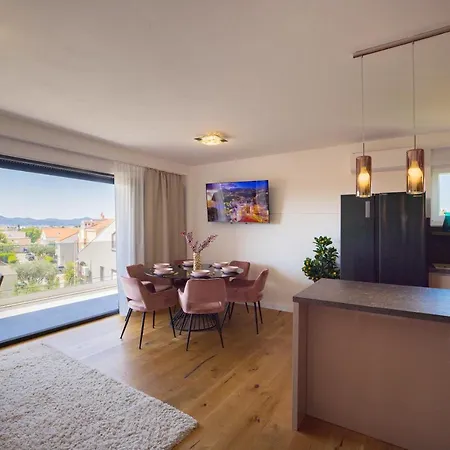 Vito'S Place Апартаменты *